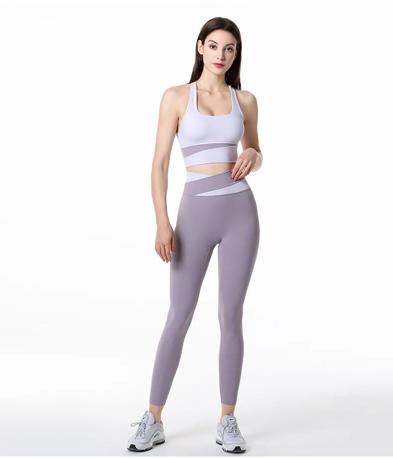 Sportswear women's running fitness suits * Black jacket + black pants + bra + white long-sleeved T-shirt, 4-piece set